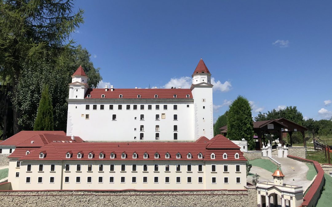 Kurz Osobnosti Slovenska III. – bonusová prehliadka: Bratislavský hrad | 28. 4. 2026 o 10:00